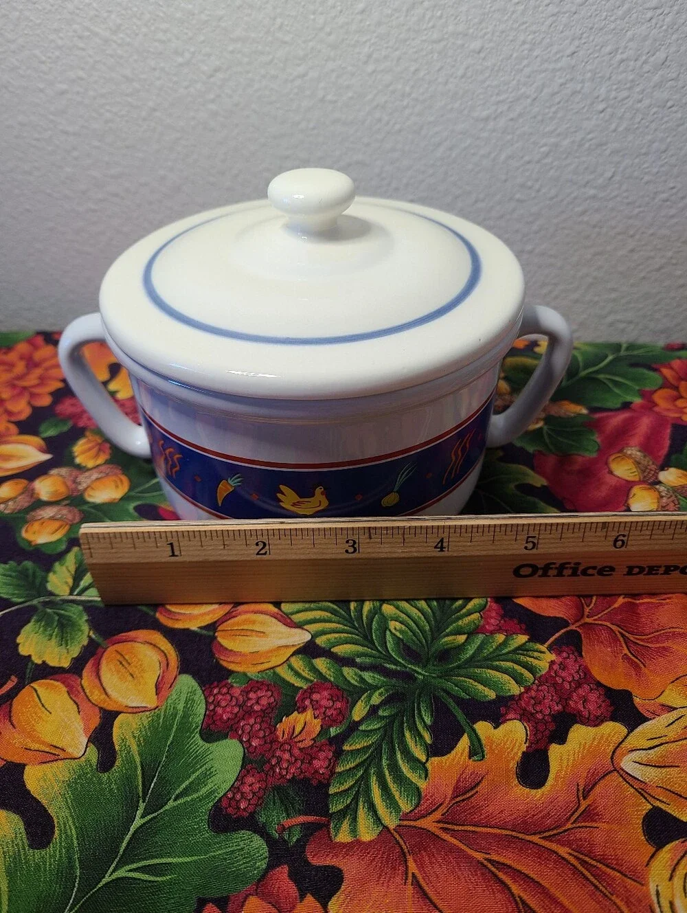 Vintage FTD Soup Bowl With Lid Covered Serving Bowl Chicken Vegetable Pattern